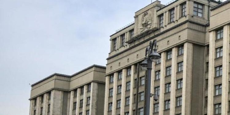 Ucraina, Parlamento russo riunito in sessione straordinaria il 22 febbraio