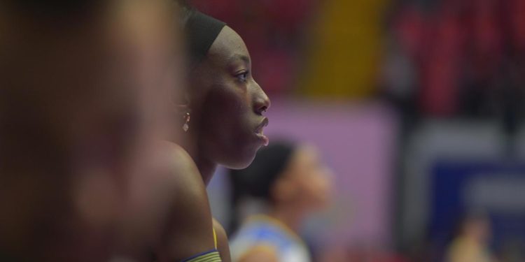 Paola Egonu shock: “Vale la pena far nascere un bimbo nero?”