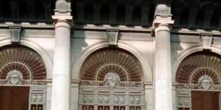 Napoli, a 84 anni si laurea per la seconda volta