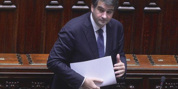 Pnrr, Fitto a Bruxelles vede Gentiloni: “Governo lavorerà in collaborazione con Commissione’