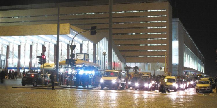 Roma, turista israeliana accoltellata a Termini: processo al via il 4 aprile