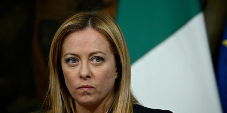 Meloni a Stoccolma: “Non limitarsi a tema aiuti Stato che crea gap”