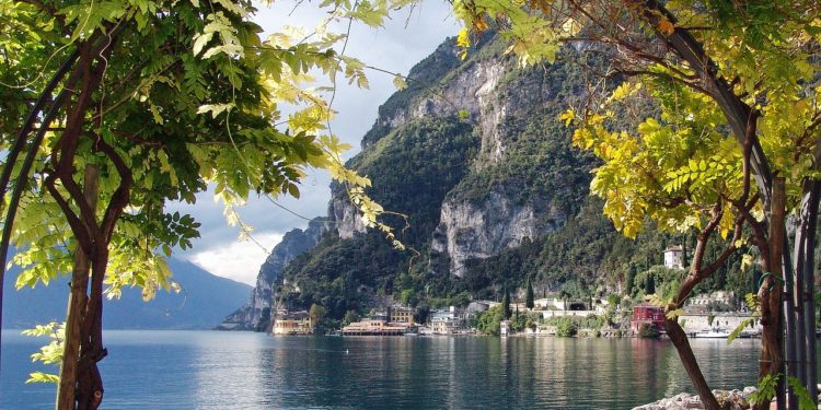 Turismo slow sul lago di Garda: che cosa significa e perché può essere un’esperienza indimenticabile