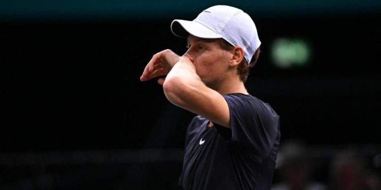 Atp Rotterdam 2023, Sinner battuto in finale da Medvedev