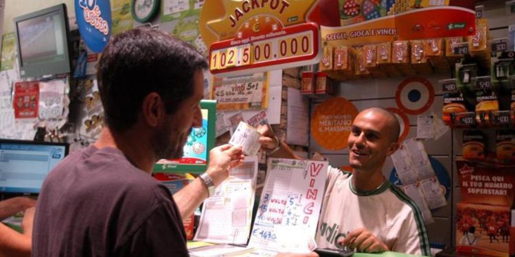 Sempre più giocatori per divertimento, in calo chi lo fa per guadagnare