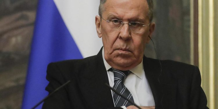Ucraina, Lavrov: “Da questa situazione Russia ne uscirà più forte”