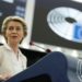 Covid, Nyt fa causa a Commissione Ue: non rese pubblici messaggi von der Leyen-Pfizer
