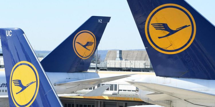 Lufthansa, grave guasto a sistema informatico: ritardi e voli cancellati