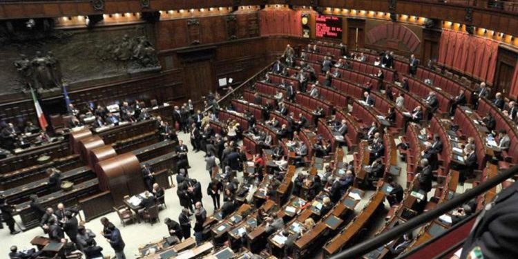 Milleproroghe, dai balneari allo smart working: le novità del dl