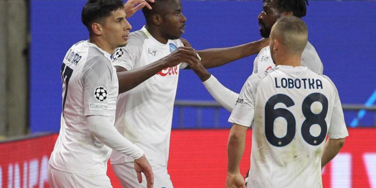 Champions, Eintracht-Napoli 0-2 in andata ottavi di finale