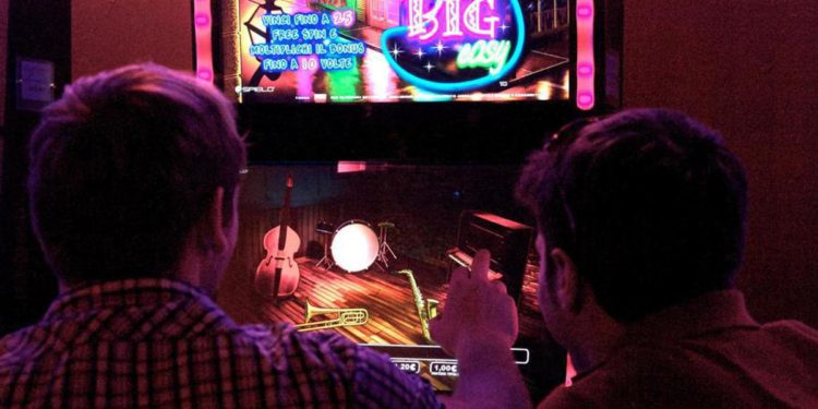 Uomo, sposato, istruito e giovane: ecco l’identikit giocatore illegale