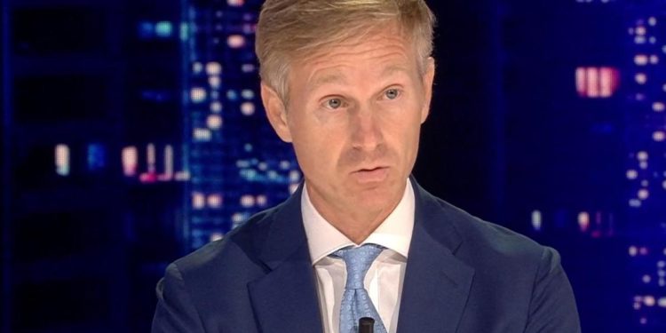 Orsini a Cartabianca: “Zelensky deve dire grazie a Berlusconi”