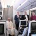 Benedetto XVI, papa Francesco: “Morte strumentalizzata da gente senza etica”