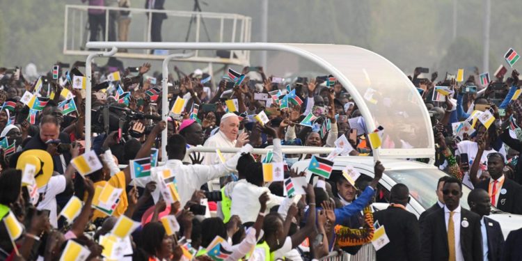 Sud Sudan, più di 100mila alla messa del Papa a Giuba