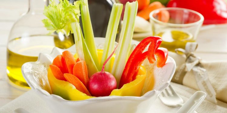 Pinzimonio prima dei pasti al ristorante, proposta a Schillaci contro i chili da lockdown