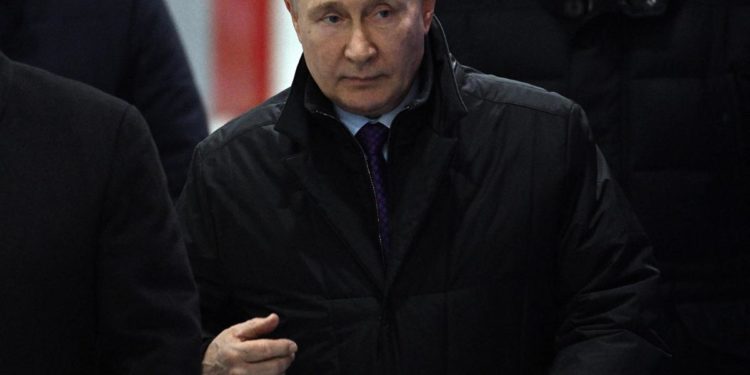 Ucraina-Russia, treno blindato e ferrovie segrete: così si sposta Putin