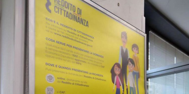Reddito cittadinanza, a gennaio 2023 respinte 46.250 domande