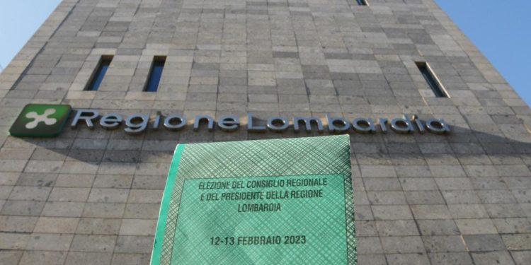 Elezioni regionali 2023, seggi aperti in Lazio e Lombardia