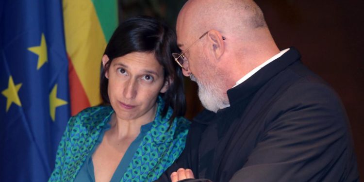 Pd, sfida su Assemblea: chi è per Bonaccini e chi per Schlein