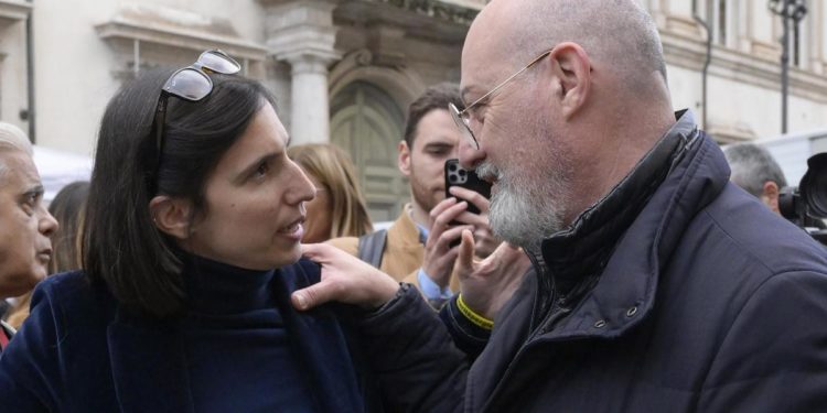 Pd, circoli confermano Bonaccini: Schlein insegue e suona carica per i gazebo