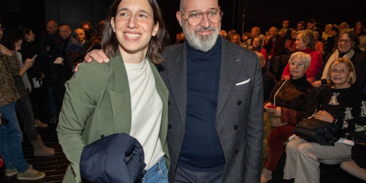 Pd, sondaggio: Bonaccini al 64%, Schlein al 36%