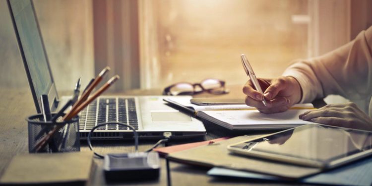 Smart working fragili fino a 30 giugno: nel privato anche per genitori under 14