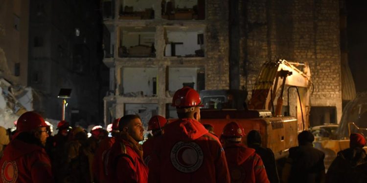 Terremoto Turchia, madre e due figli salvati a 72 ore sisma