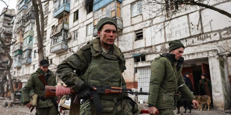 Ucraina, Kiev: “Avremo F-16, Russia chiamerà altri 500mila soldati””