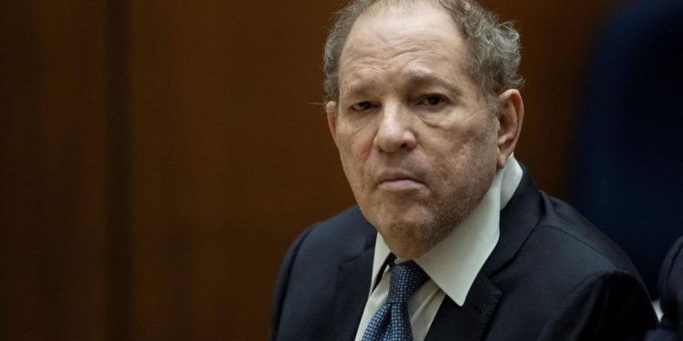 Usa, Weinstein condannato a 16 anni per stupro