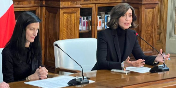 Ricerca, incontro Commissaria Gabriel e Bernini: “Sostegno a giovani ricercatori e donne Stem”
