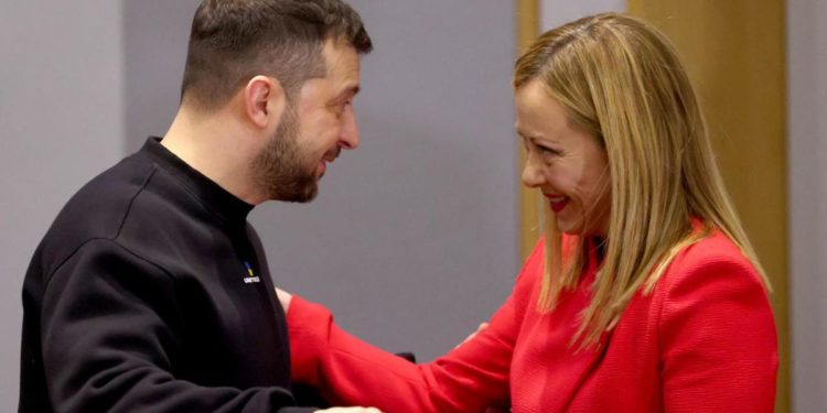 Ucraina, Biden e Meloni (presto) a Kiev: il peso delle visite a Zelensky