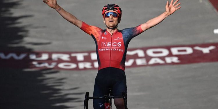 Strade Bianche 2023, vince Pidcock