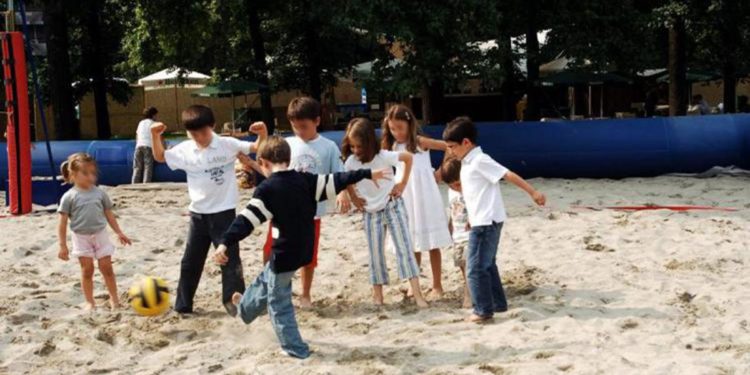 Calcio, Mancini: “Nuovi talenti? Problema è che bambini non giocano più in strada”