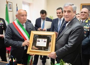 A Tajani la cittadinanza onoraria di Cutro, un suo avo nato qui