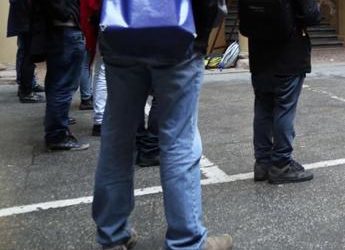 Bologna, il racconto dello studente aggredito: “Picchiato fuori da università, contro di noi in 20…”