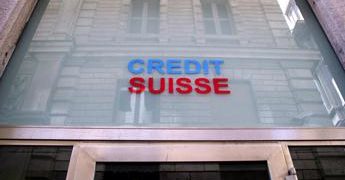 Credit Suisse, Ubs studia dossier per acquisizione