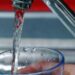 Dai calcoli renali alla scarsa sicurezza, ecco le fake sull’acqua del rubinetto