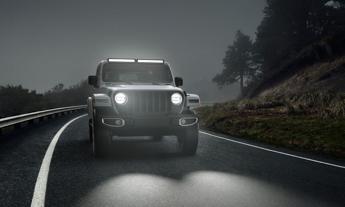 Hella Black Magic: la nuova lightbar con omologazione stradale