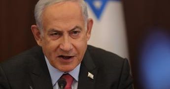 Israele, Netanyahu rinvia riforma giustizia: “Non possiamo rischiare guerra civile”