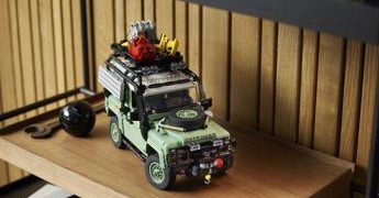 Lego Icons lancia la nuova Land Rover Classic Defender 90