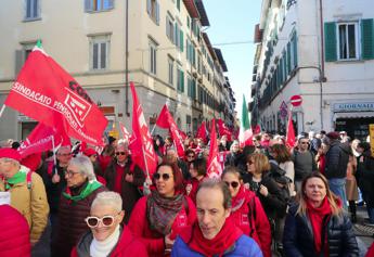 Manifestazione oggi a Firenze, 25mila in corteo