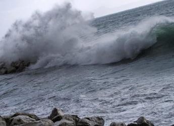 Meteo, in arrivo venti di burrasca e tempesta sull’Italia: scatta allerta