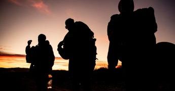 Migranti, lettera Ue ai 27 Stati. Meloni sente Scholz