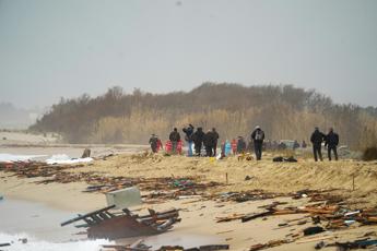 Naufragio migranti, il ruolo di Frontex: cosa può o non può fare