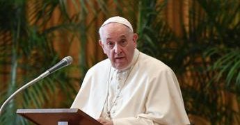 Papa: “Celibato? Non sono ancora pronto a rivederlo”