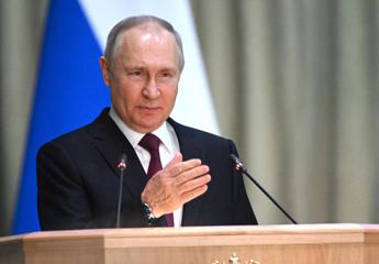 Putin firma decreto, altri 147mila uomini in esercito Russia