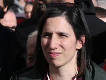 Sondaggi politici, Fratelli d’Italia leader e Pd di Schlein vola