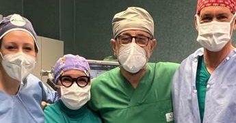 Torino, cieco recupera vista grazie ad autotrapianto: prima volta al mondo