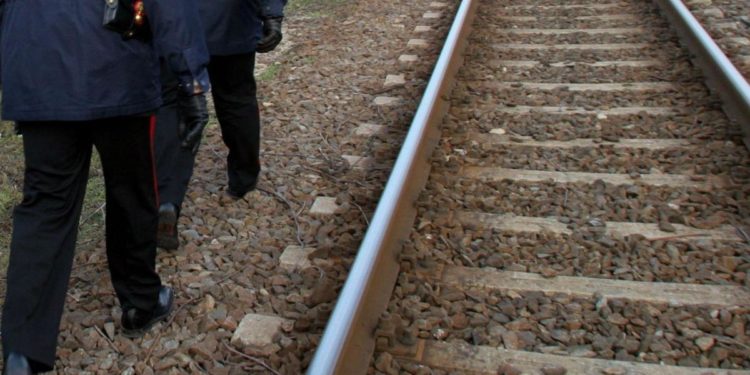 Tragedia a Berbenno, due giovani travolti e uccisi da un treno