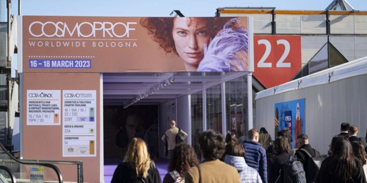 Successo per Cosmoprof 2023, presenti oltre 250 mila addetti da 153 paesi
